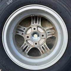 交換可【軽バン・軽トラックなどの軽貨物車用 社外品12インチアルミホイール BRIDGESTONE W300 145/80R12 スタッドレスタイヤ付き 2本セット 】12X4.00B　INSET 42 JWLとJWL・T 両方の刻印がありますので軽貨物車にも使用可能です。の画像