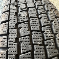 交換可【軽バン・軽トラックなどの軽貨物車用 社外品12インチアルミホイール BRIDGESTONE W300 145/80R12 スタッドレスタイヤ付き 2本セット 】12X4.00B　INSET 42 JWLとJWL・T 両方の刻印がありますので軽貨物車にも使用可能です。の画像