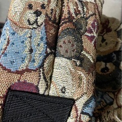 クマ柄　スリングの画像