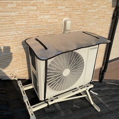 エアコン販売  / エアコン工事作業の画像