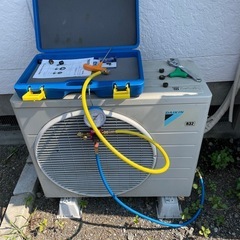 エアコン販売  / エアコン工事作業の画像