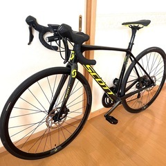 SCOTT ADDICT フルカーボン　ロードバイクの画像