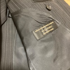 VISARUNO ビジネススーツ３点セットの画像