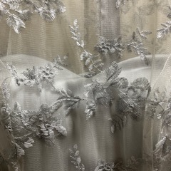 サテンドレスの画像