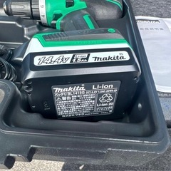 ほぼ新品 makita ドリルドライバーの画像