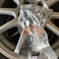 ブリヂストン　スタッドレスタイヤ　205/65R16の画像