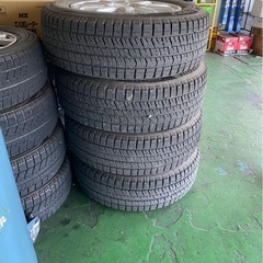 ブリヂストン　スタッドレスタイヤ　205/65R16の画像