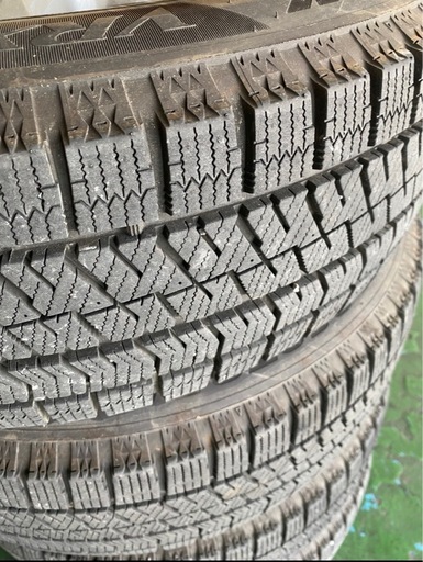ブリヂストン　スタッドレスタイヤ　205/65R16