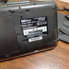 wizz ポータブルDVDプレイヤー【白】の画像