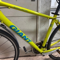 GIANT ESCAPE クロスバイク イエローの画像
