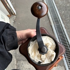 ビンテージ HARIOハリオ 手動式コーヒーミル 木製 レトロの画像