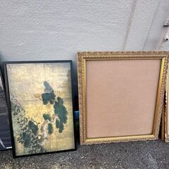 金額縁　多数　の画像