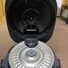 SHARP 炊飯器　黒の画像