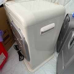 【相談中】ダイニチ石油ファンヒーター9畳～12畳用の画像