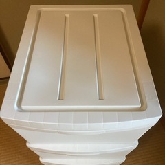 ✨美品✨3段収納チェスト キャスター付きの画像