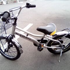 16インチ 子供用自転車　シルバーの画像