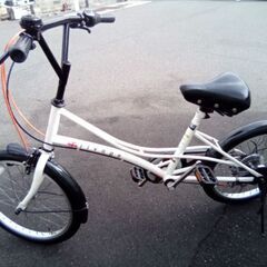 2０インチ　ミニサイクル　白/黒　変速　LEDライトの画像