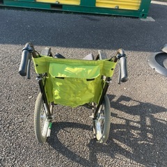 車椅子の画像