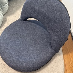 ニトリ　スリム収納座椅子(Nサーフ)の画像