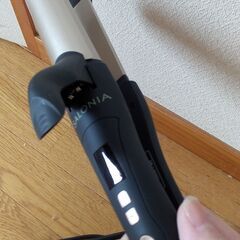 サロニアの、ヘアアイロンの画像