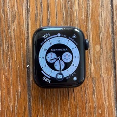 Apple Watch SE 3(GPS + Cellularモデル)- 40mmミッドナイトアルミニウムケースの画像