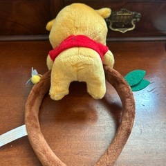プーさん カチューシャ ミツバチ付きの画像