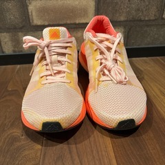 アディダス　adidas boost ピンク　24の画像