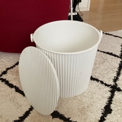 【入れ物】の画像