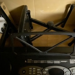 電子ピアノと楽譜セットの画像