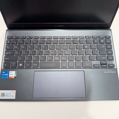 ASUS ZenBook の画像
