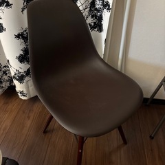 イームズ椅子1〜4脚 の画像