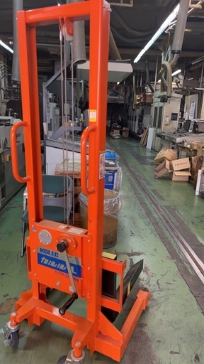 ドラム缶リフト手動式
