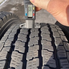 ハイエース キャラバン 195/80R15 3本 ice GUARD iG91 ヨコハマ ２本8000円も可の画像