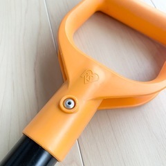 雪かき スコップ シャベル アイリスオーヤマ コンパクト 収納 着脱式 除雪 砂遊び ガーデニング 落ち葉 掃除の画像