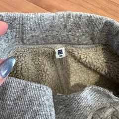 UNIQLO 裏起毛パンツ　120の画像