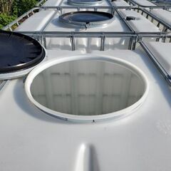 配達もお安く｡貯水槽｡1トン。の画像