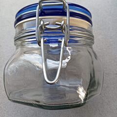 しっかりした機能の密閉容器です　の画像