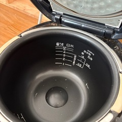 炊飯器の画像