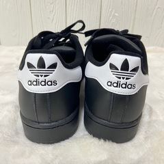 極美品⭐️adidas Superstarブラック/ホワイトスニーカー未使用に近いの画像