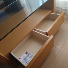 リビング　テーブル　高級の画像