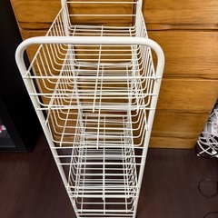 収納ラックの画像