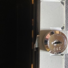 耐火手提金庫、カギ無しの画像