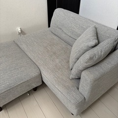 無料　あげます　2人掛けソファの画像