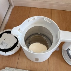 電子ケトル　電気ポットの画像
