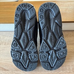 瞬足　新品未使用　黒　22.5cmの画像