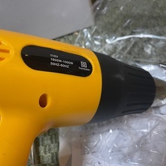 ヒートガン ホットガン 1800W 超強力 温度調整 600℃ 熱処理 アタッチメント付 風量切替 2段階 メンテナンス用品 塗装 シュリンク 包装 工具 DIY 20251115の画像