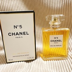 2点CHANEL No.5香水+ハンドクリーム の画像