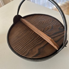 鉄鍋の画像