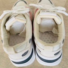 ★23cmのピンクシューズ　新品の画像