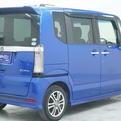 青い車で出かけましょう😎　オトロン　中古車　自社ローンの画像